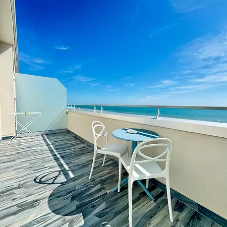 Continental 3* Tortoreto