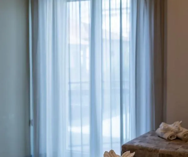 Continental Hotel 3*