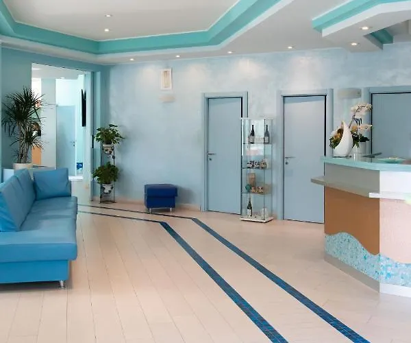 Continental Hotel 3*