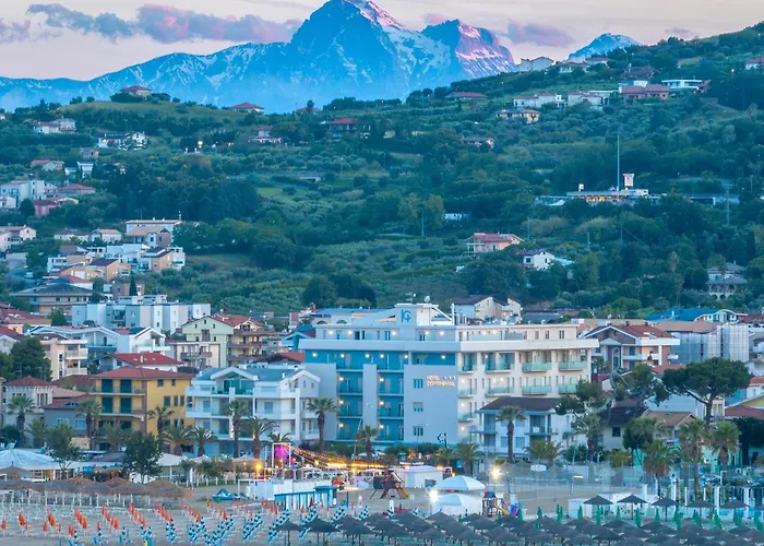 Continental Отель Торторето