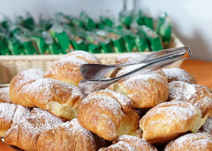 Continental فندق